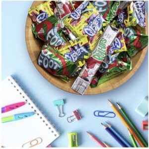 Fruit by the Foot Gushers Snacks Variety Pack רולאפס ממתק בטעם פירות 16 יחידות