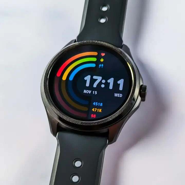 העתיד על פרק כף היד שלכם: הכירו את ה-TicWatch Pro 5 – השעון החכם שמשנה את חוקי המשחק!