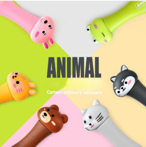 הפכו כל ארוחה לחגיגה: סט כף ומזלג לילדים – בטוח, עמיד וקסום עם חיות מחמד!