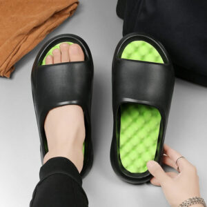 כפכפי נוחות לגברים עם רפידת עיסוי עמוקה